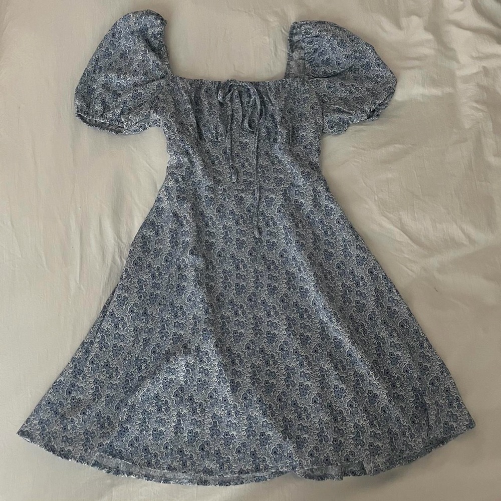 cider blue floral puff sleeve dress